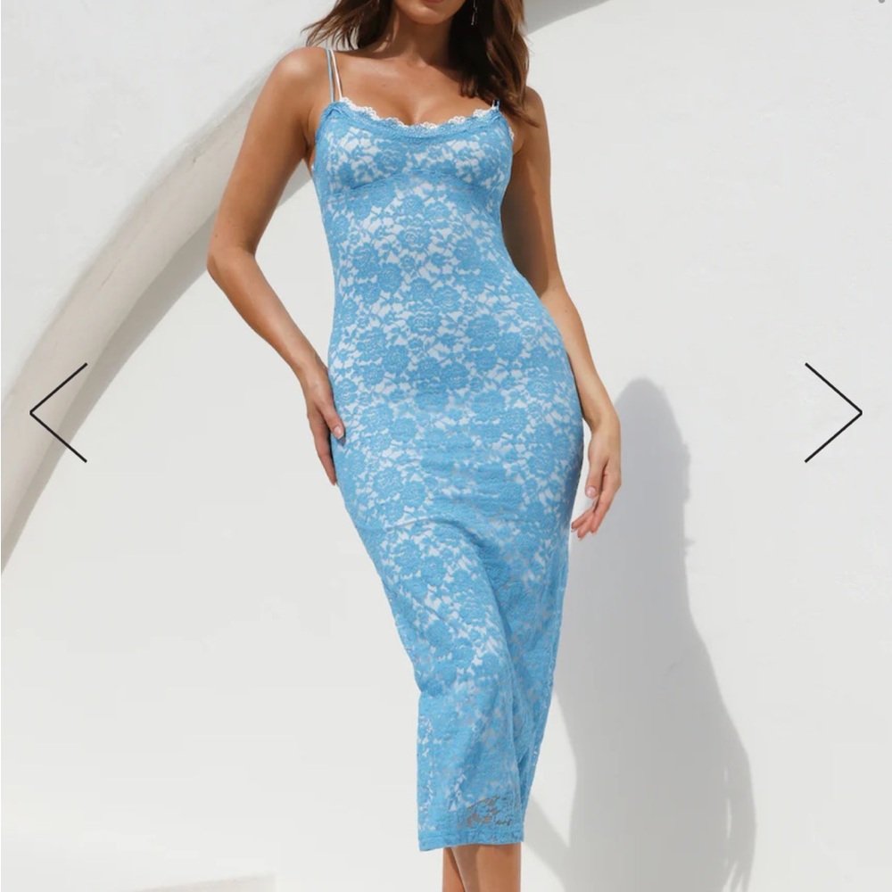 NWT Soft and Dainty Lace Maxi Dress